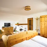 Waldpension Putz Otel 3*