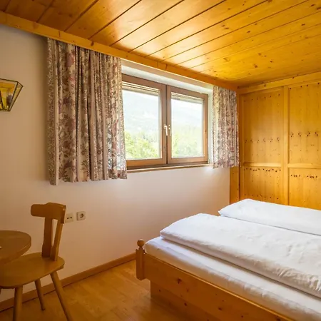 Otel Waldpension Putz Berg im Drautal