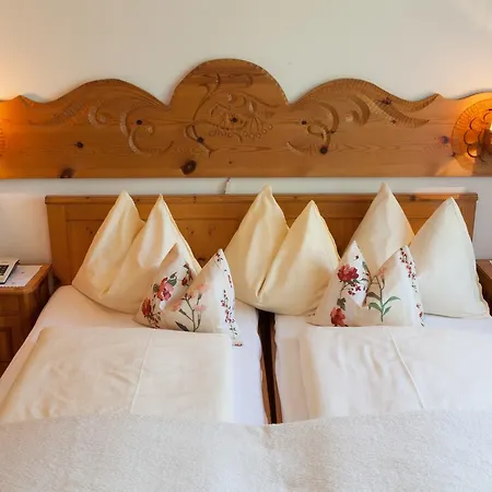 Otel Waldpension Putz Berg im Drautal