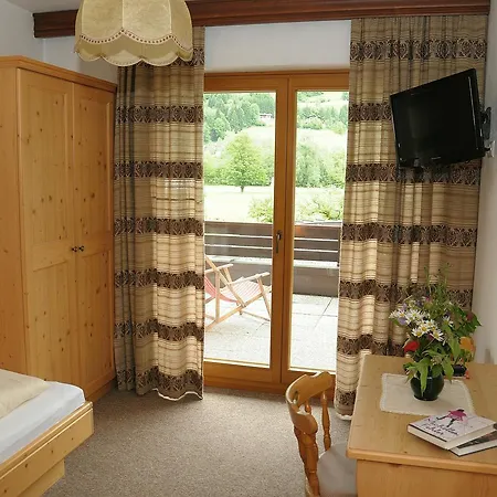 Waldpension Putz Hotel Berg im Drautal